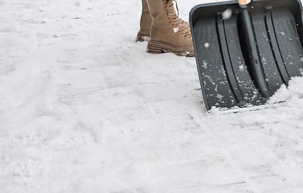 déneigement de toiture à Sainte-Thérèse